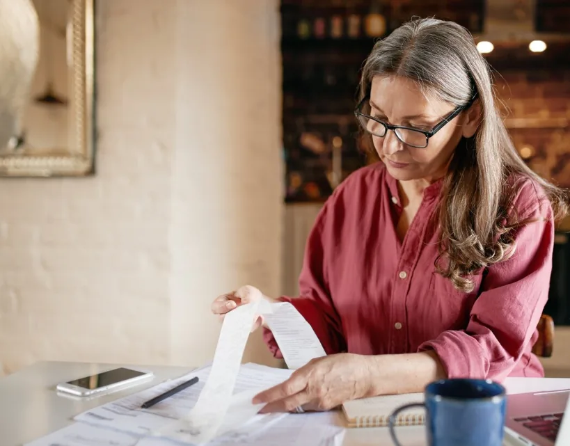Gérer des factures quand on est particulier : Conseils et bonnes pratiques pour une gestion efficace